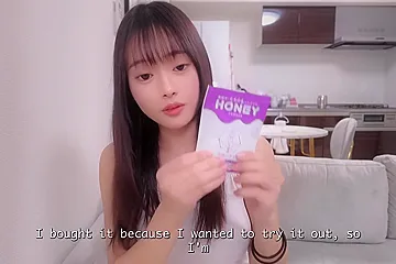 I Filled The Bathtub With Lotion And Played With Myself. It Felt So Good I Had 2 Orgasms - porn video